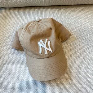 ‘47 NY Beige Dad Hat New Era